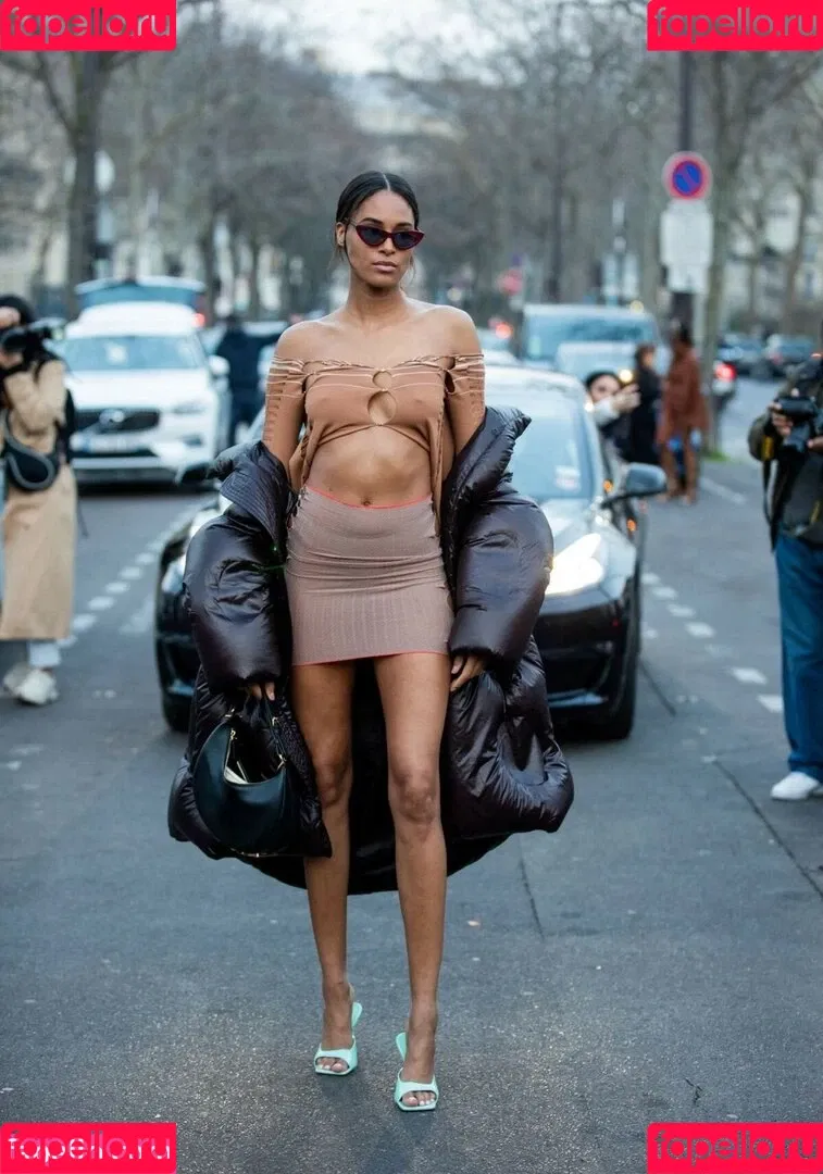 Cindy Bruna Onlyfans Photo Gallery 