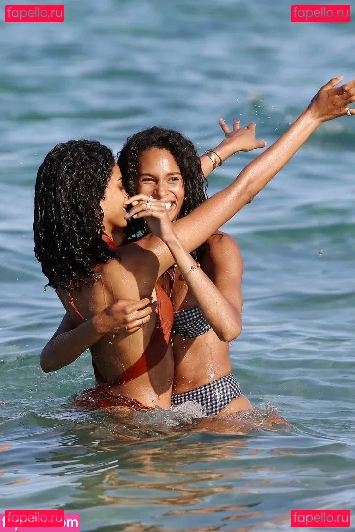 Cindy Bruna Onlyfans Photo Gallery 