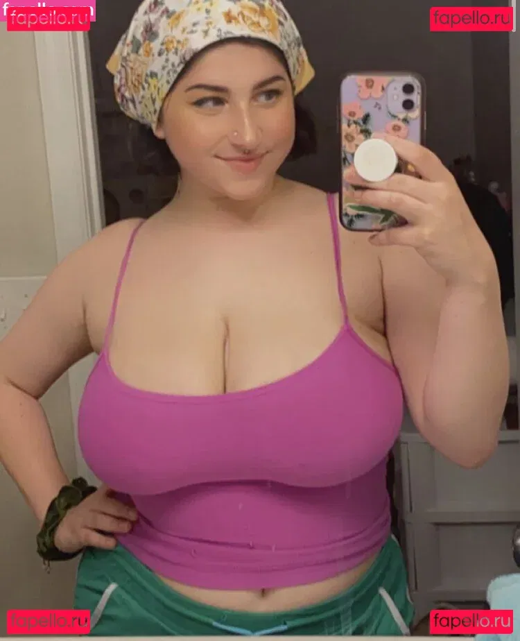 zucchini.angst Onlyfans Photo Gallery 