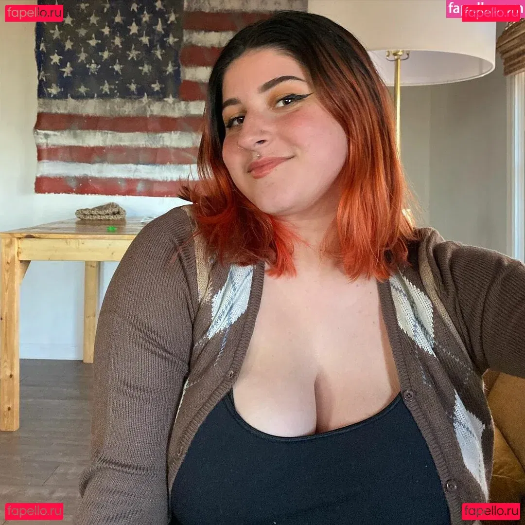 zucchini.angst Onlyfans Photo Gallery 