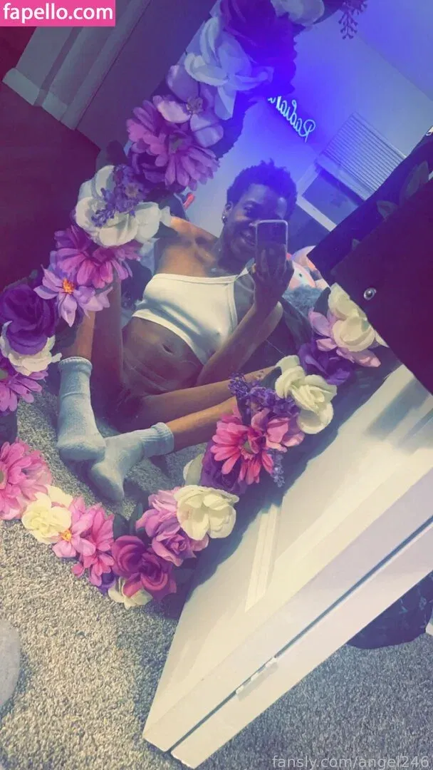 angel246 Onlyfans Photo Gallery 