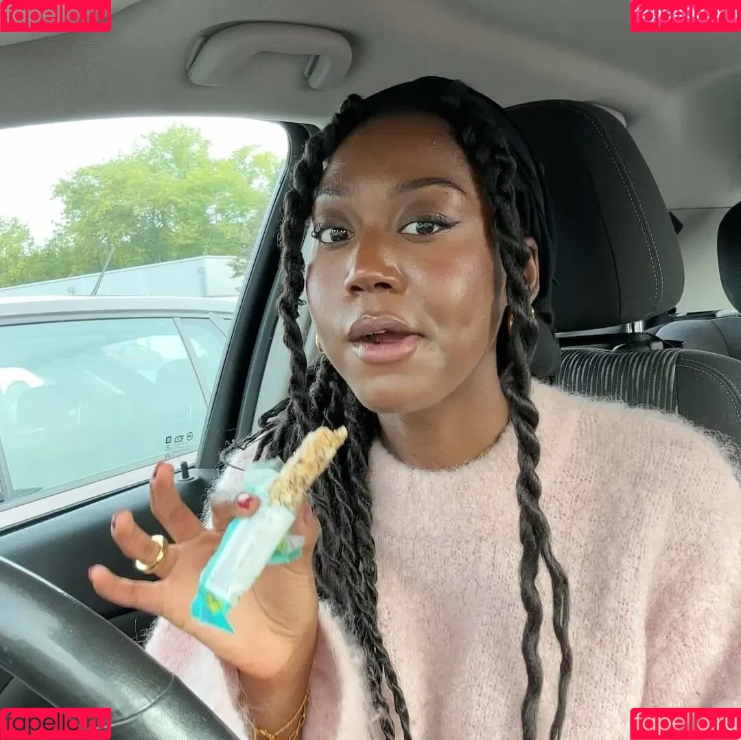 Carefreehamuyela Onlyfans Photo Gallery 