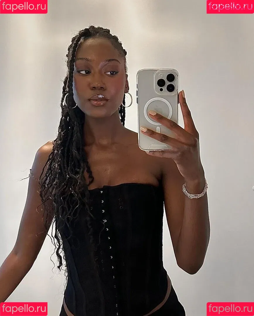 Carefreehamuyela Onlyfans Photo Gallery 