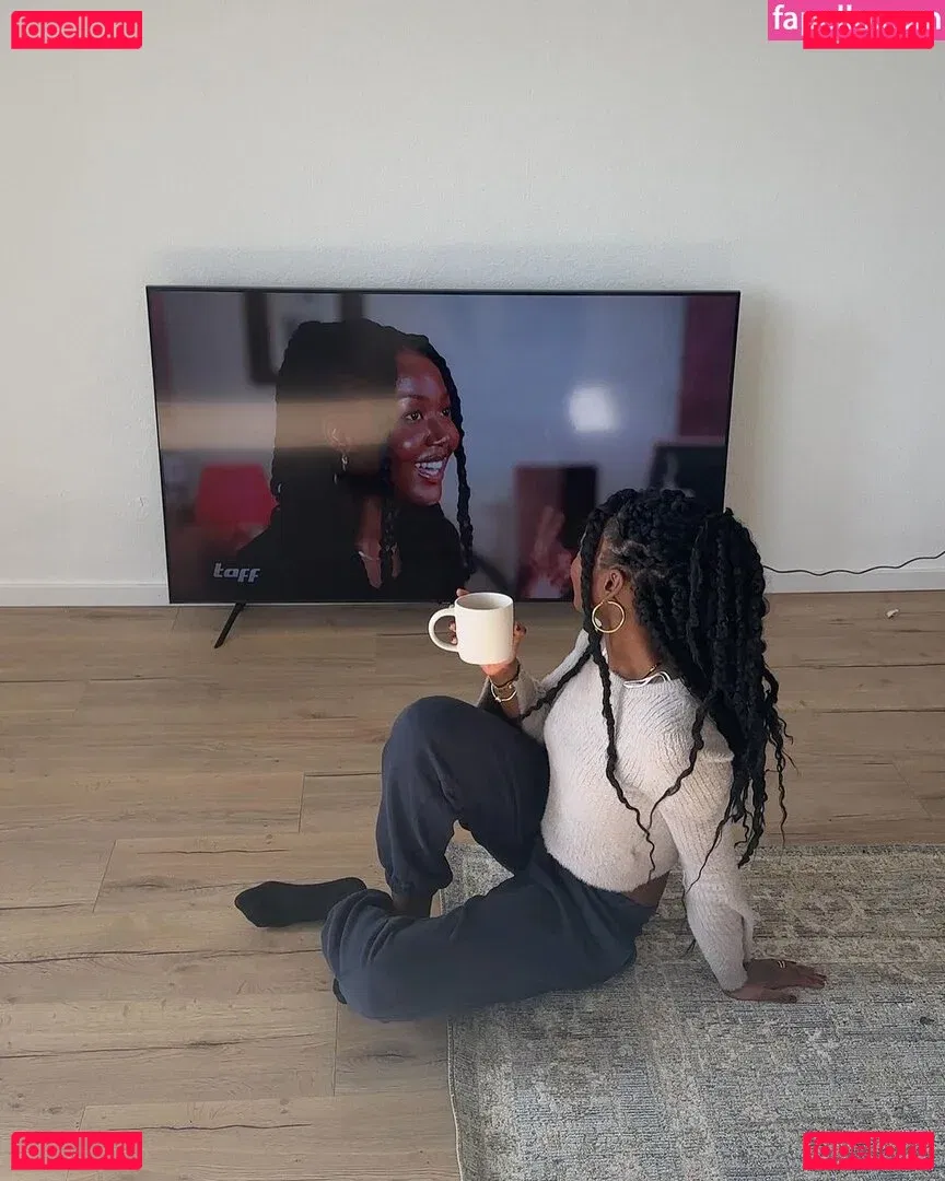 Carefreehamuyela Onlyfans Photo Gallery 