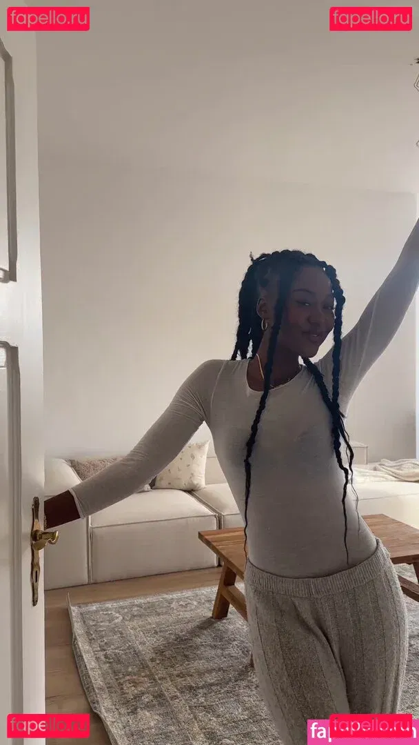 Carefreehamuyela Onlyfans Photo Gallery 