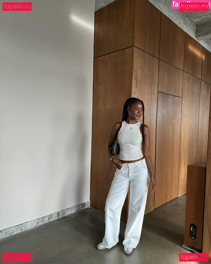 Carefreehamuyela Onlyfans Photo Gallery 