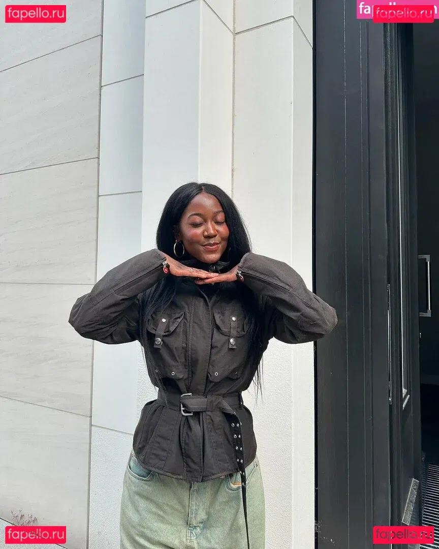 Carefreehamuyela Onlyfans Photo Gallery 