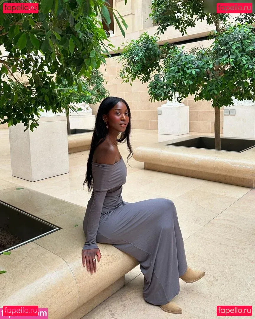 Carefreehamuyela Onlyfans Photo Gallery 