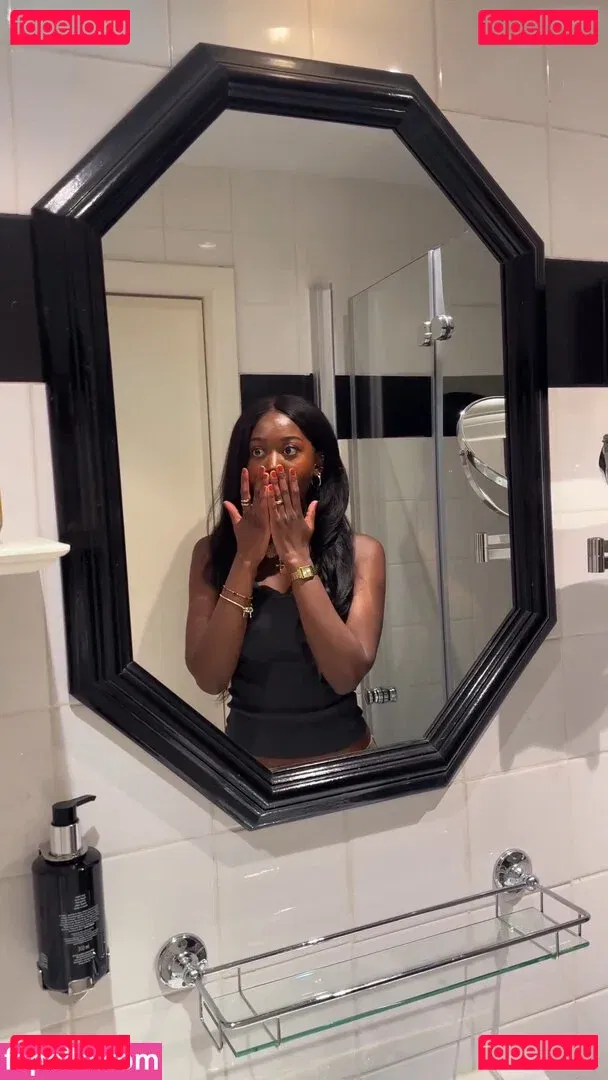 Carefreehamuyela Onlyfans Photo Gallery 