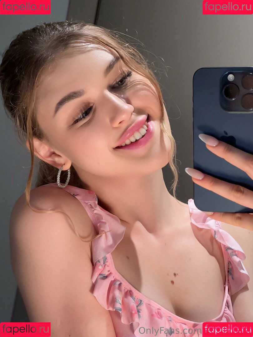 yoursdolly Onlyfans Photo Gallery 