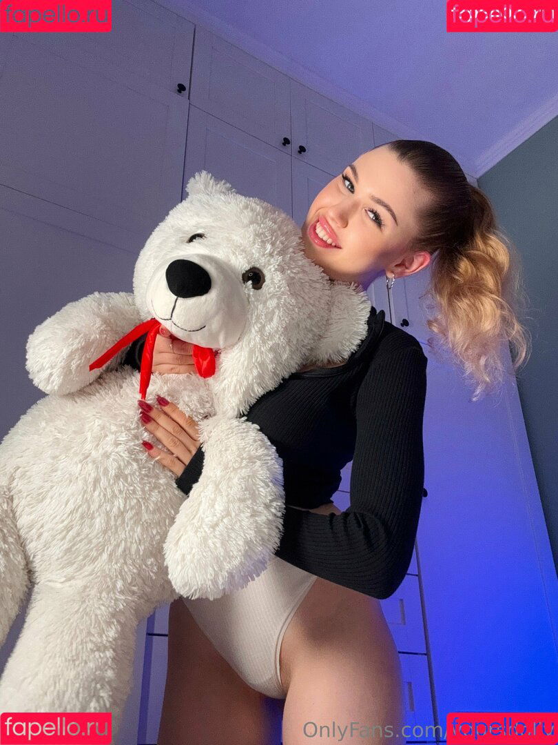 yoursdolly Onlyfans Photo Gallery 