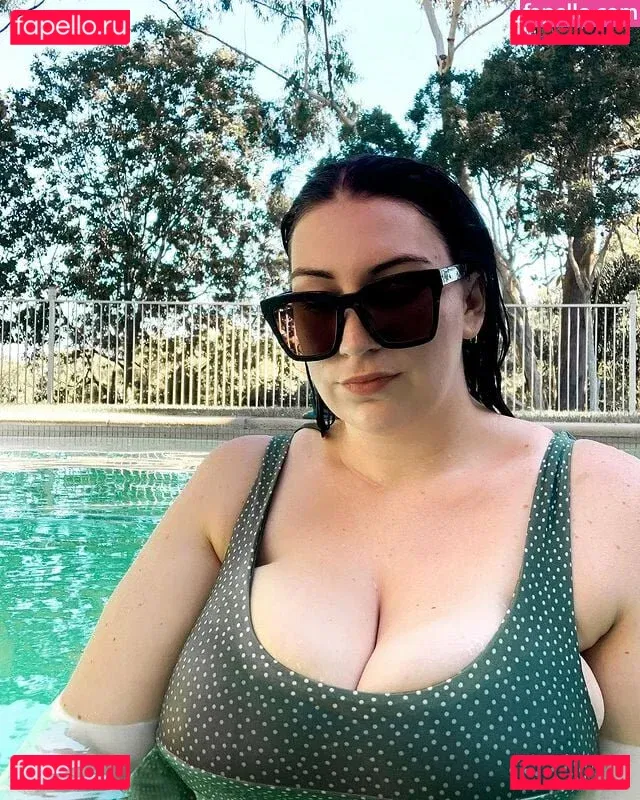 Courtney Hudson Onlyfans Photo Gallery 