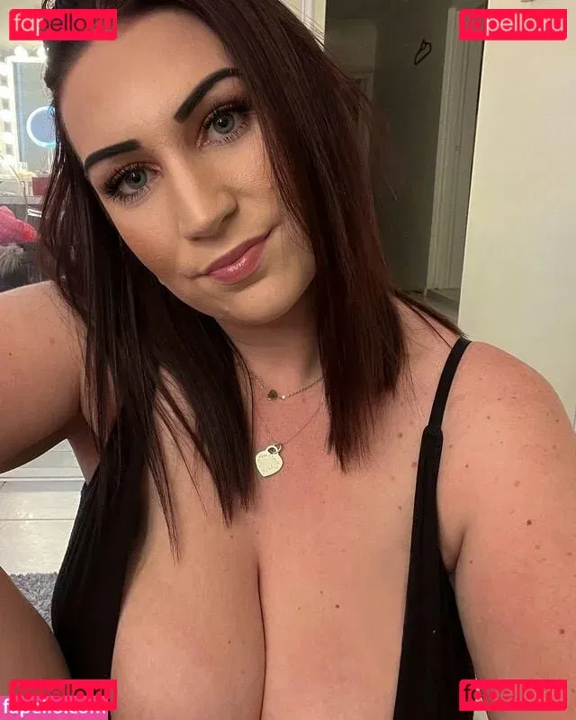 Courtney Hudson Onlyfans Photo Gallery 