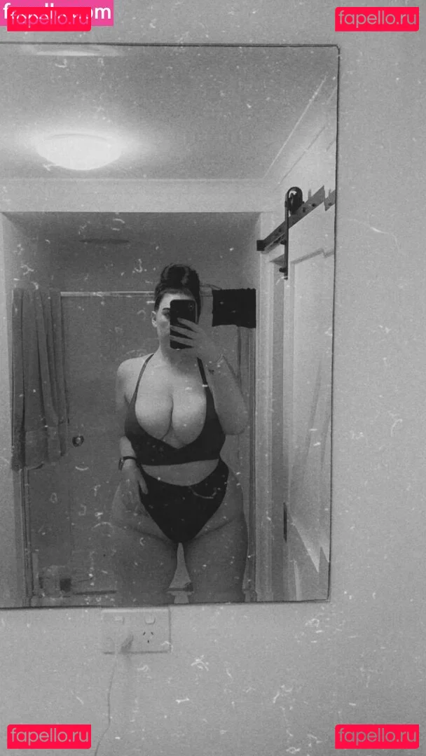 Courtney Hudson Onlyfans Photo Gallery 