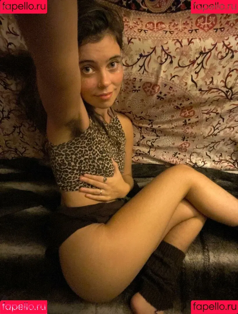 lolahippy Onlyfans Photo Gallery 