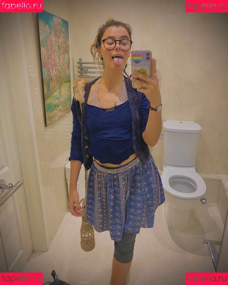 lolahippy Onlyfans Photo Gallery 