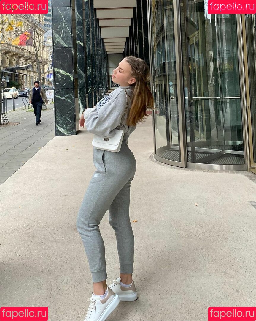 celinajoyy Onlyfans Photo Gallery 