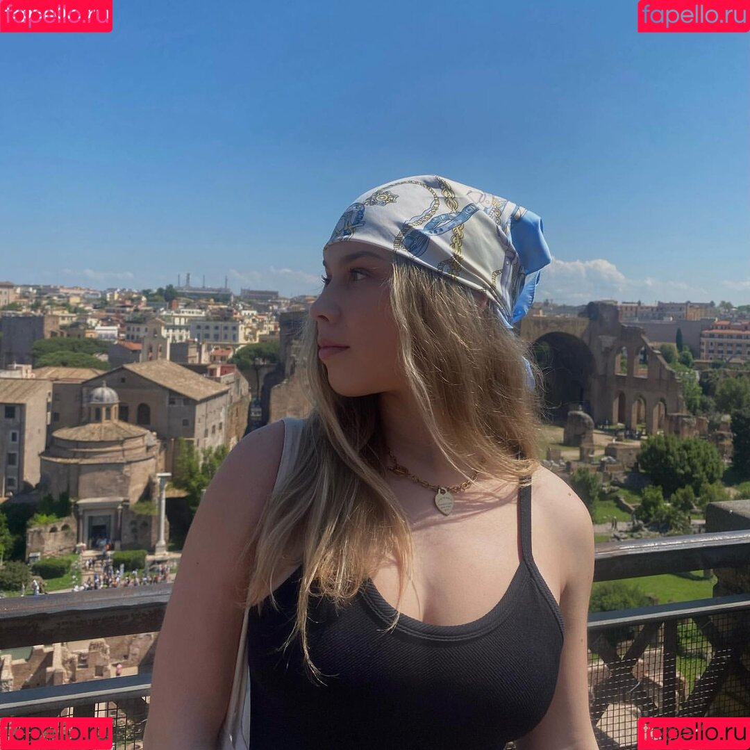 celinajoyy Onlyfans Photo Gallery 