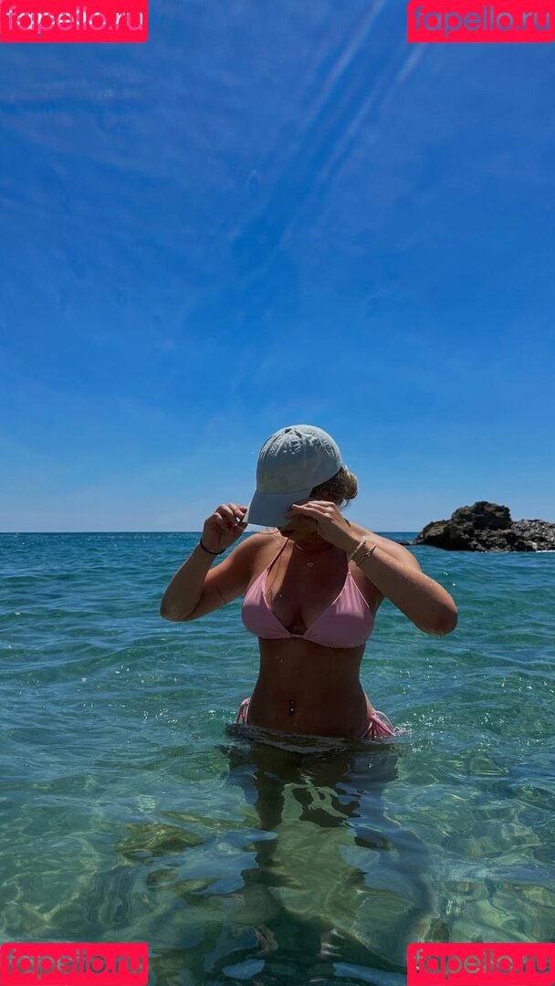 celinajoyy Onlyfans Photo Gallery 