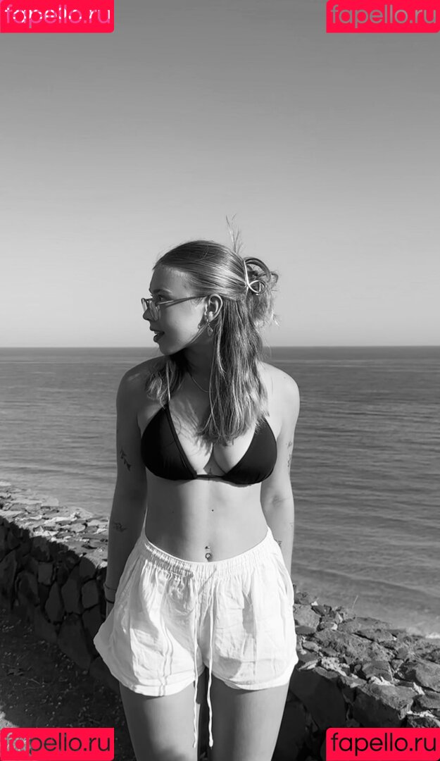 celinajoyy Onlyfans Photo Gallery 