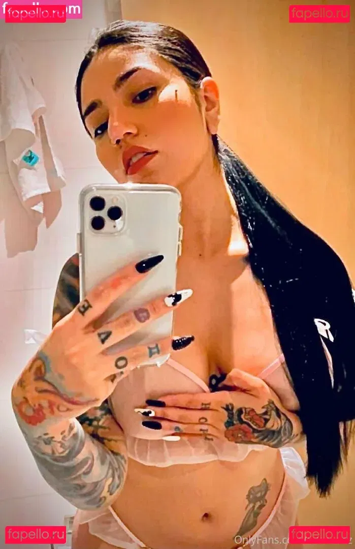 lolisaenz Onlyfans Photo Gallery 