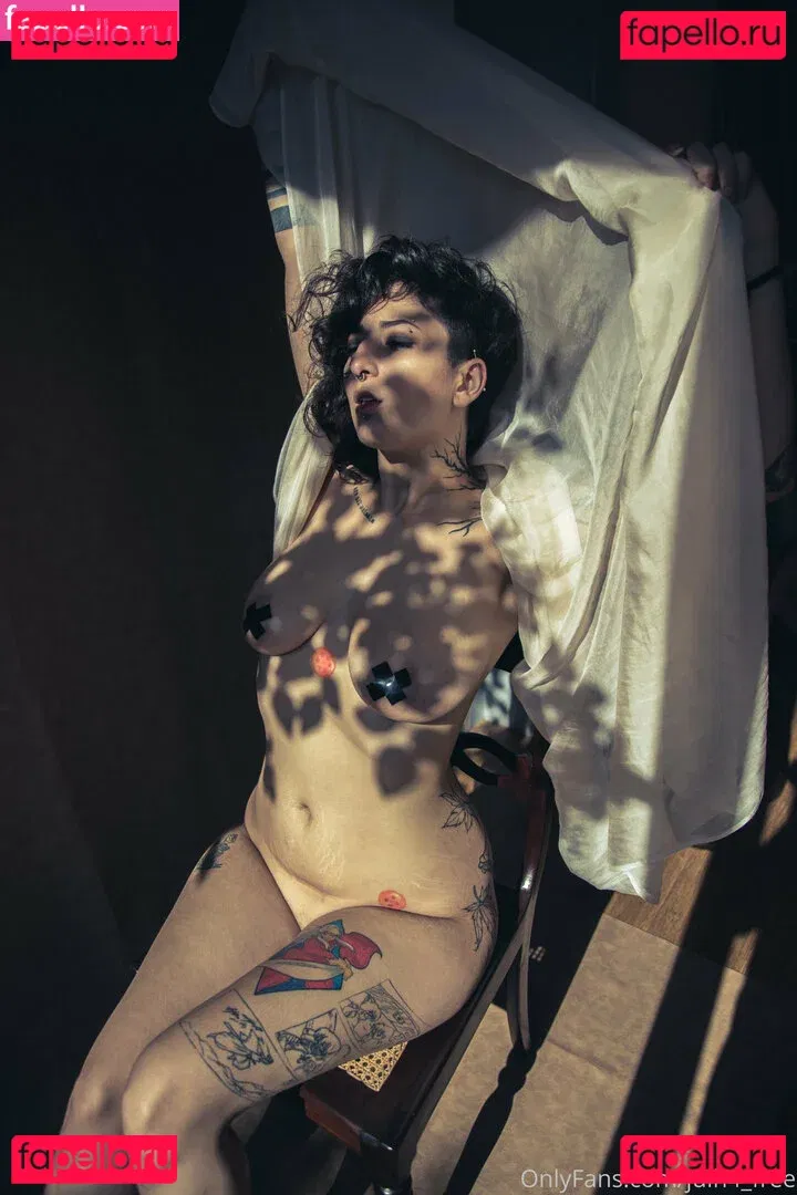 julh4_free Onlyfans Photo Gallery 