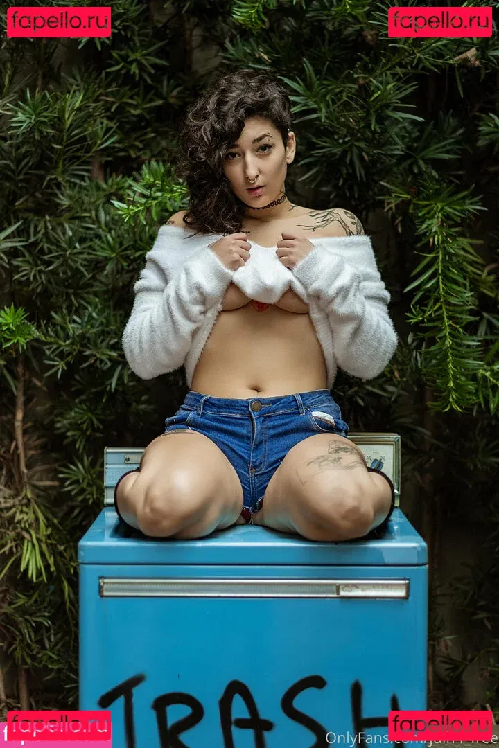 julh4_free Onlyfans Photo Gallery 