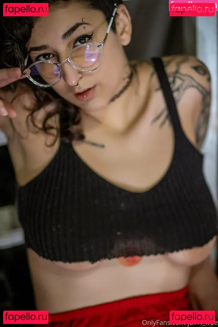 julh4_free Onlyfans Photo Gallery 