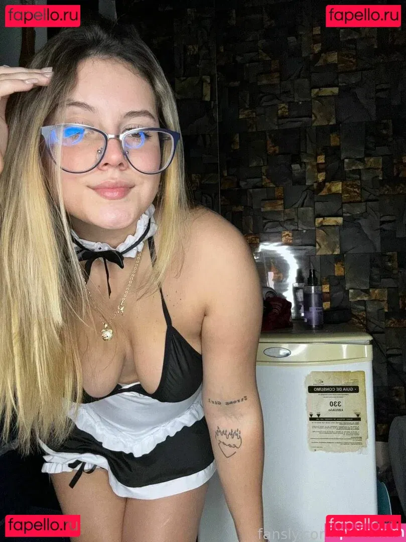 paovalen Onlyfans Photo Gallery 