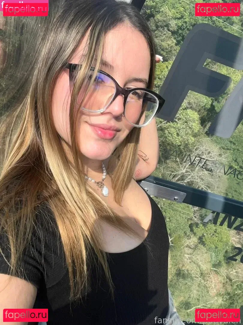 paovalen Onlyfans Photo Gallery 