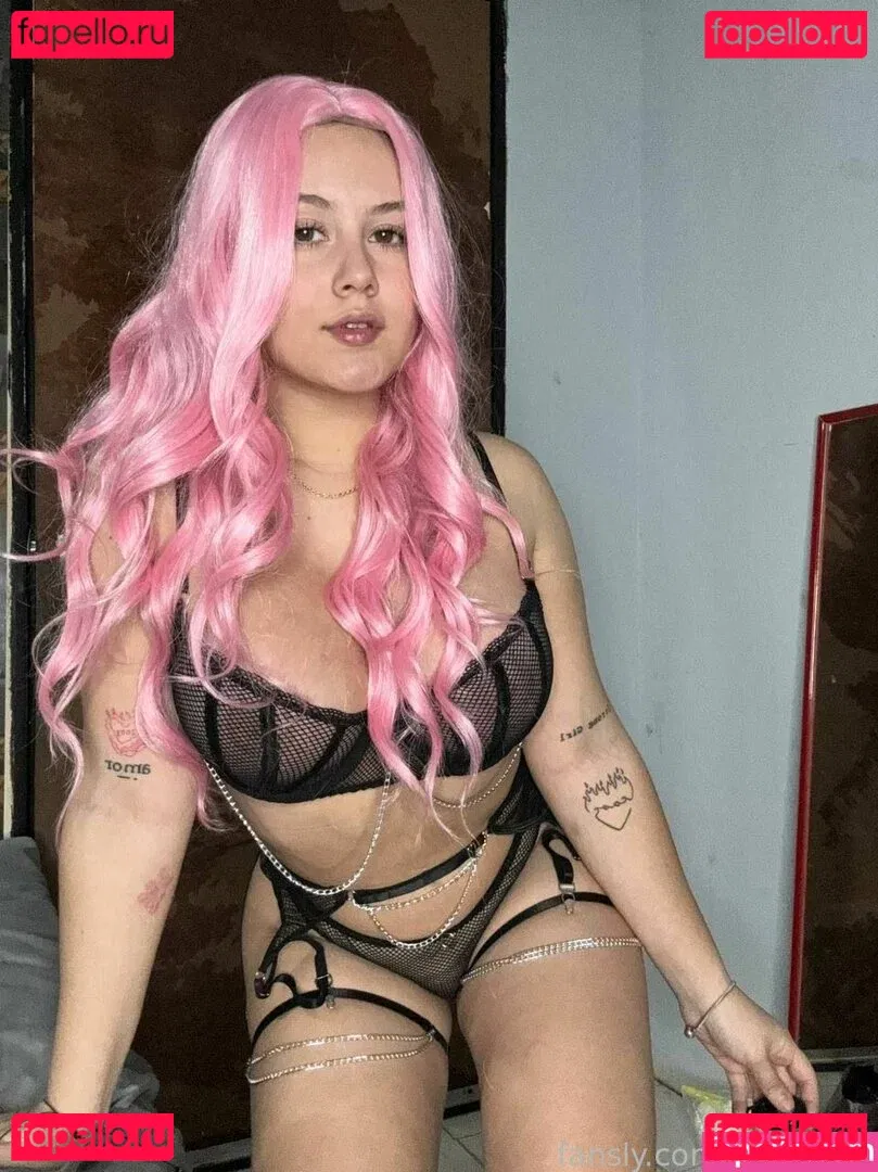 paovalen Onlyfans Photo Gallery 