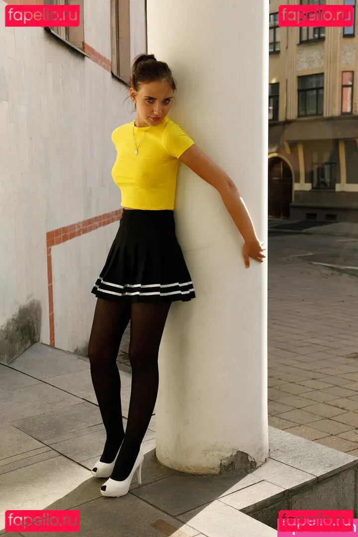 Oxana Chic Onlyfans Photo Gallery 