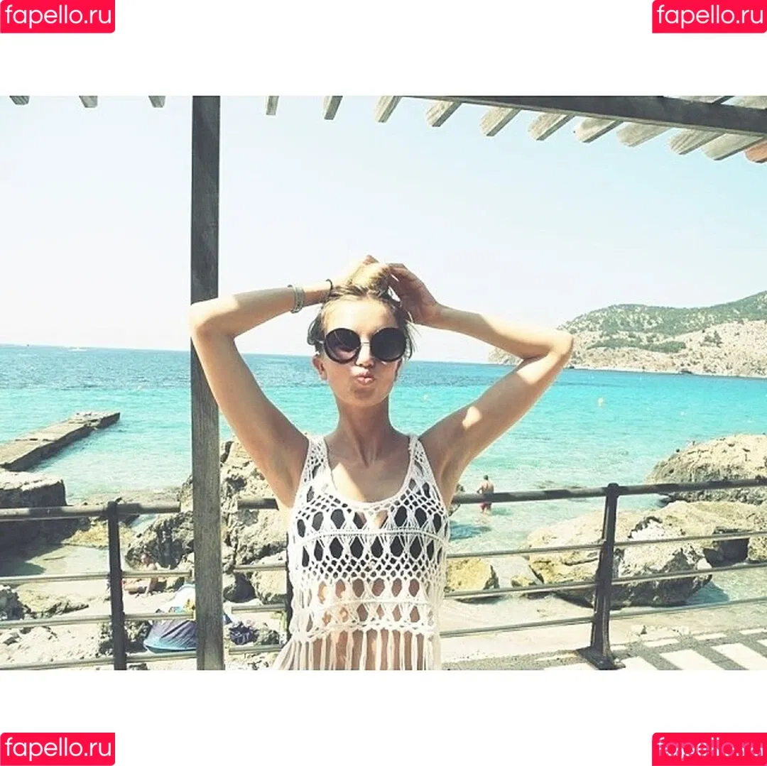 Manuela Apitzsch (maapi90) Onlyfans Photo Gallery 