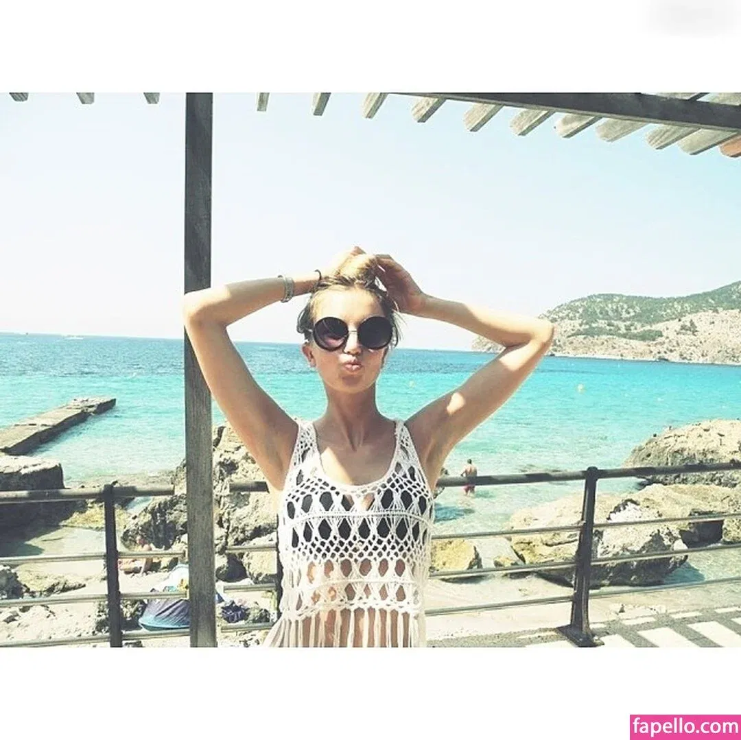 Manuela Apitzsch (maapi90) Onlyfans Photo Gallery 