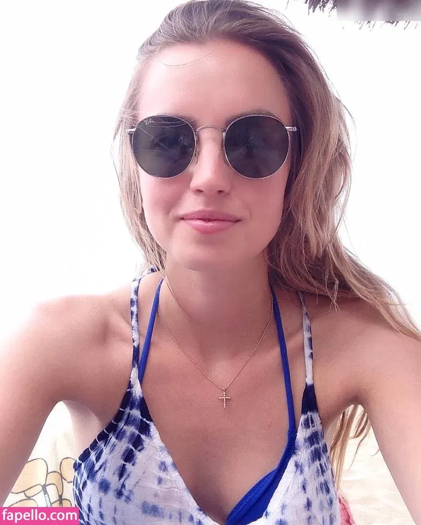 Manuela Apitzsch (maapi90) Onlyfans Photo Gallery 