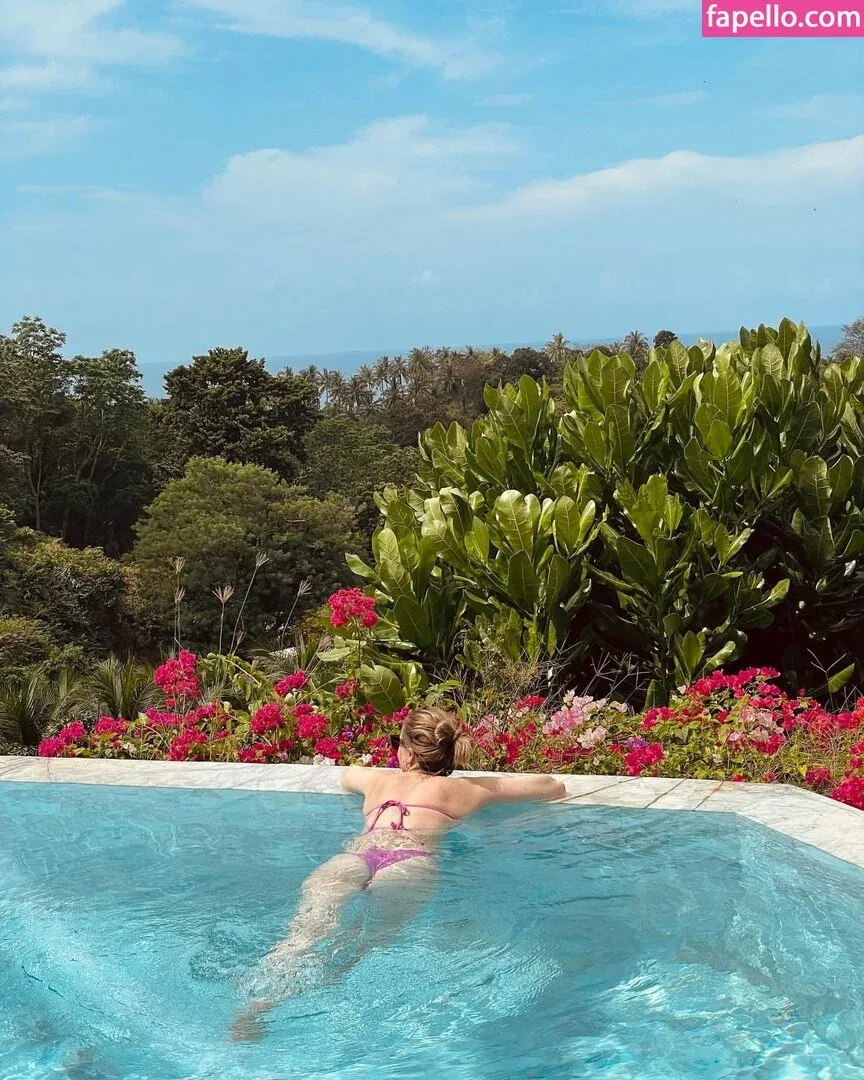 Manuela Apitzsch (maapi90) Onlyfans Photo Gallery 