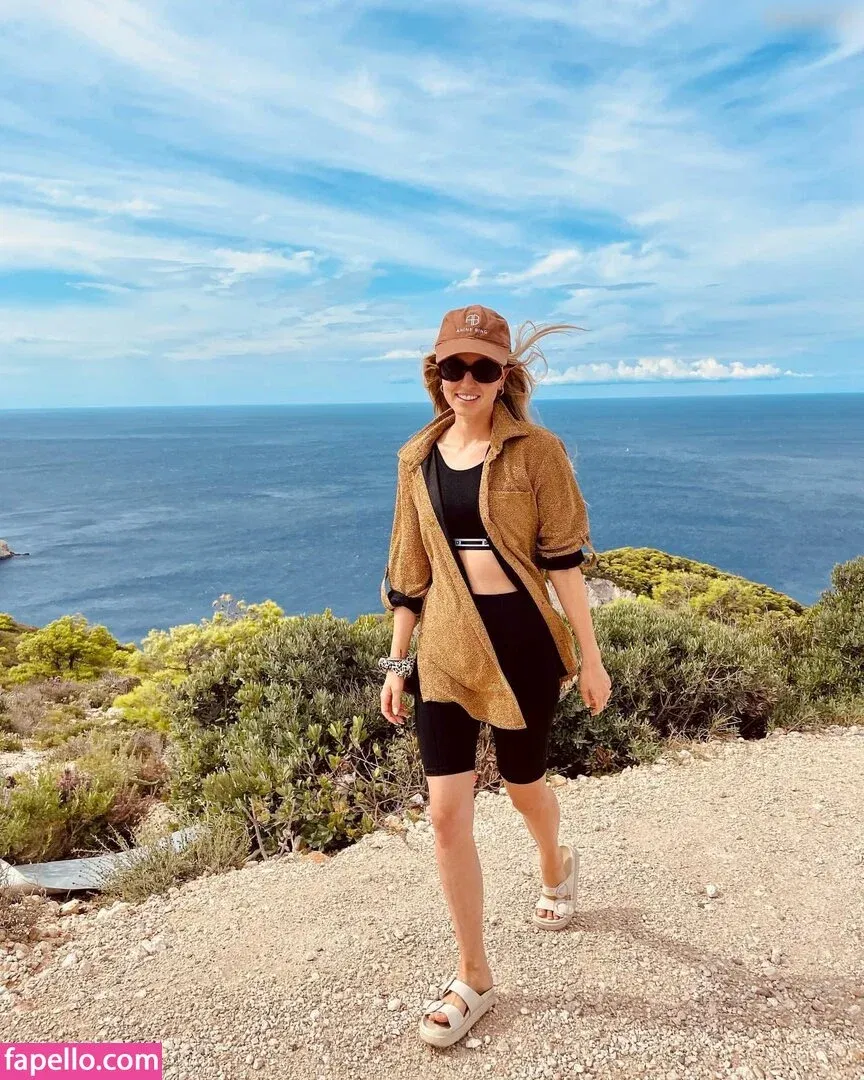 Manuela Apitzsch (maapi90) Onlyfans Photo Gallery 