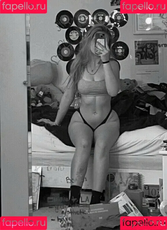 Elsuzannee Onlyfans Photo Gallery 