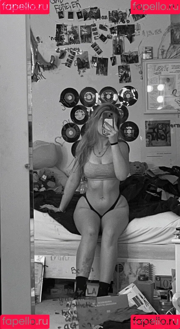 Elsuzannee Onlyfans Photo Gallery 