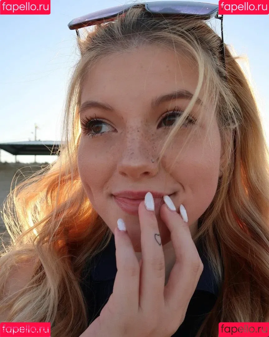 Elsuzannee Onlyfans Photo Gallery 