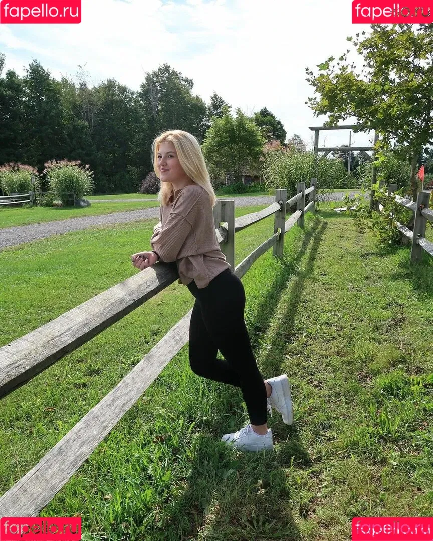 Elsuzannee Onlyfans Photo Gallery 