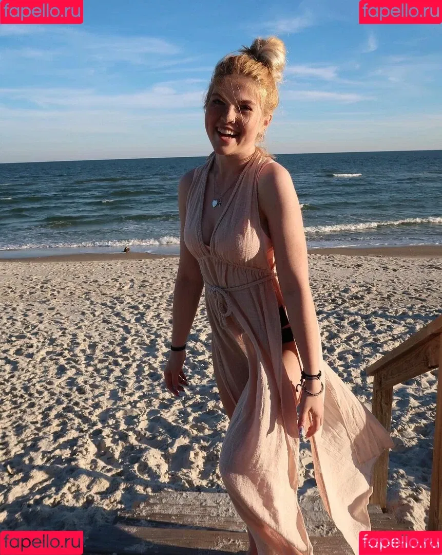 Elsuzannee Onlyfans Photo Gallery 