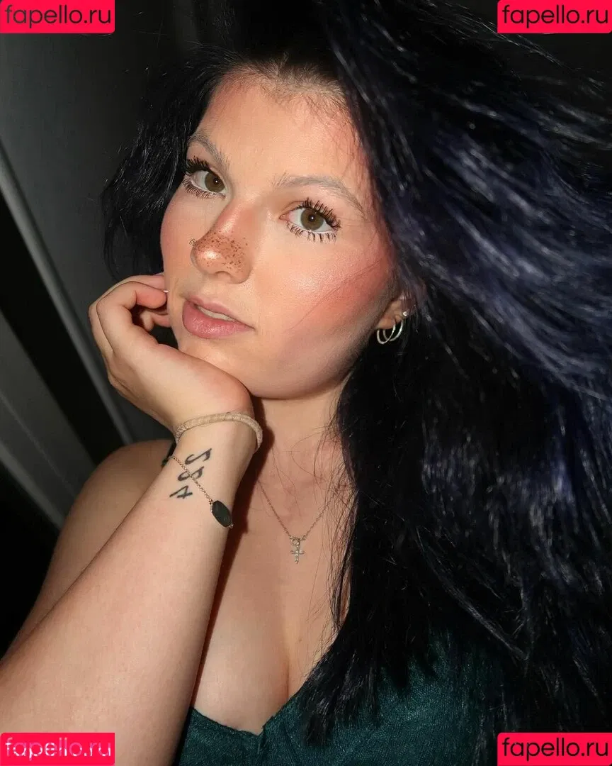 Elsuzannee Onlyfans Photo Gallery 