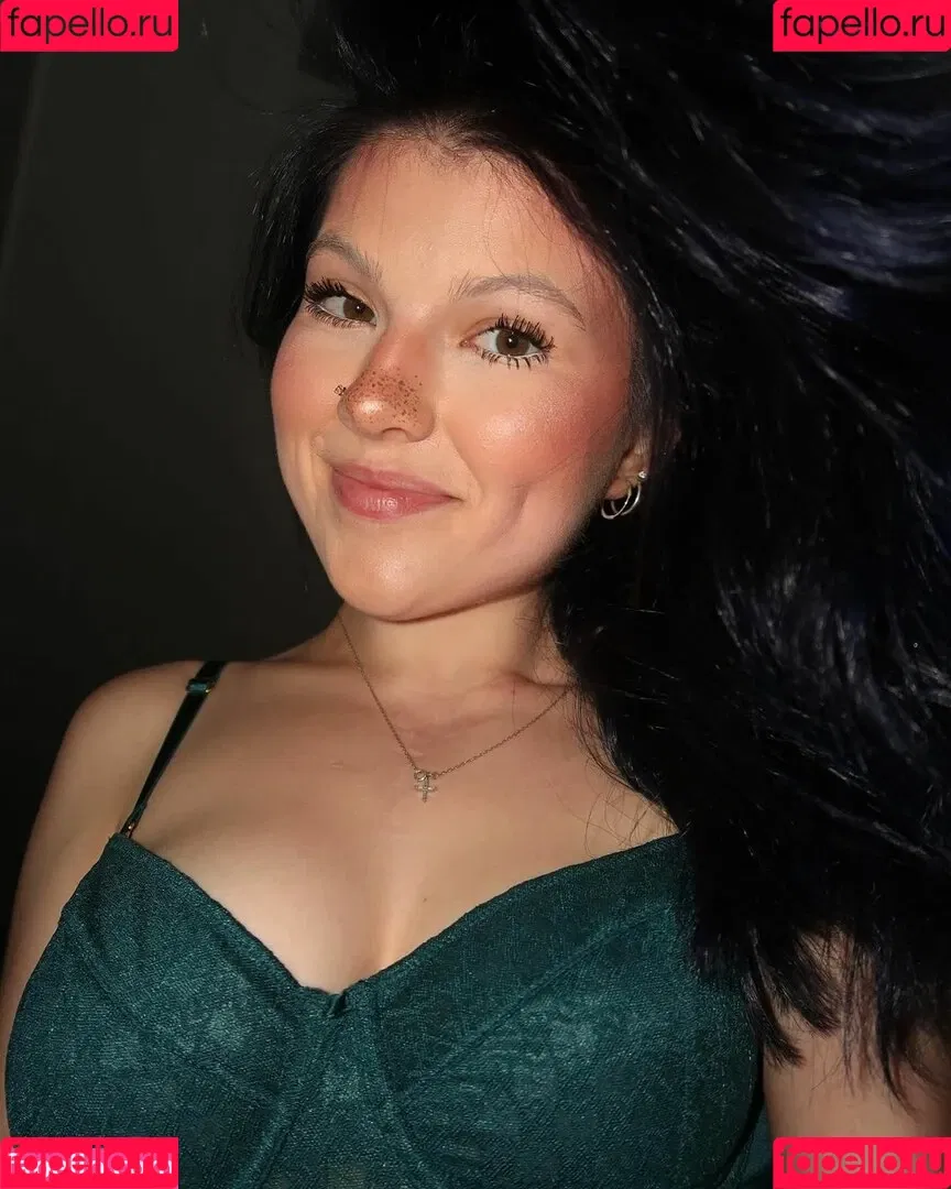 Elsuzannee Onlyfans Photo Gallery 