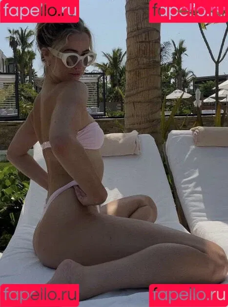 Elizabeth Weber Onlyfans Photo Gallery 