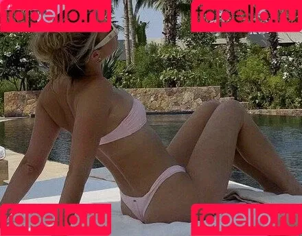 Elizabeth Weber Onlyfans Photo Gallery 