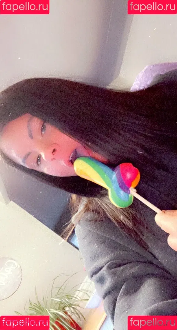 katiesvip Onlyfans Photo Gallery 