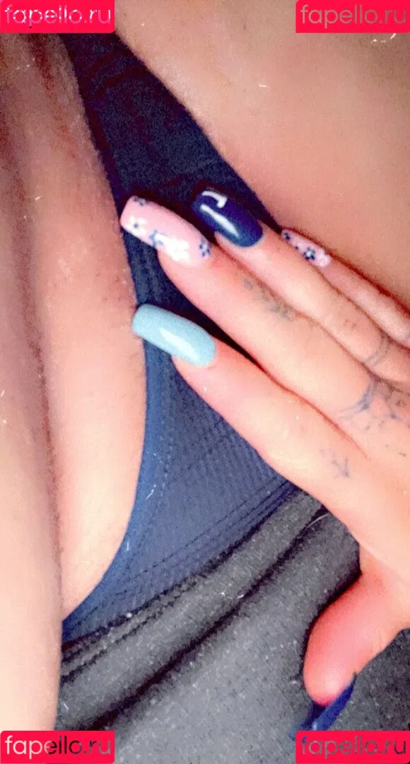 katiesvip Onlyfans Photo Gallery 