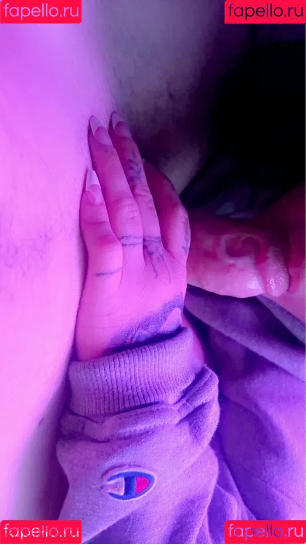 katiesvip Onlyfans Photo Gallery 