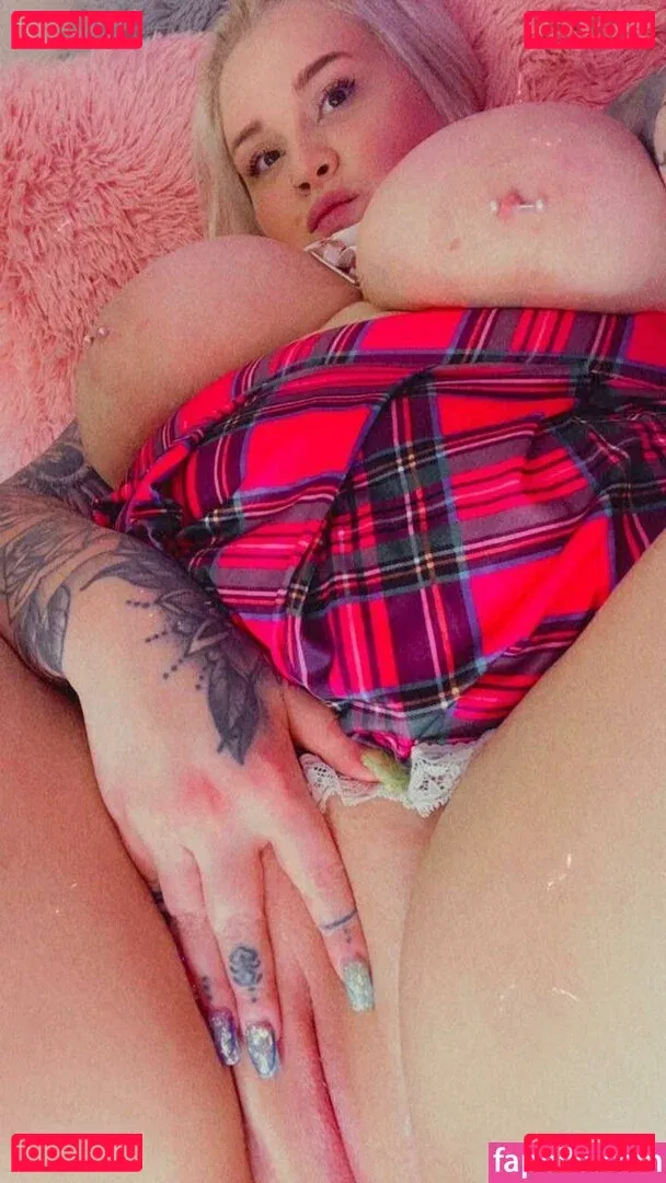 katiesvip Onlyfans Photo Gallery 